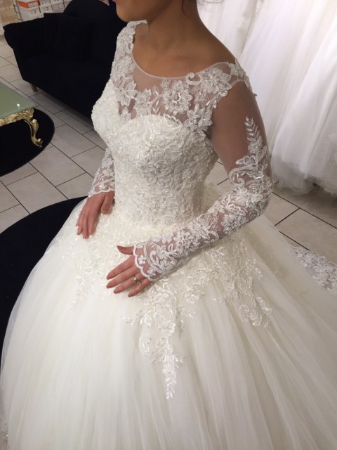 Wedding Dress 651 – Mode
